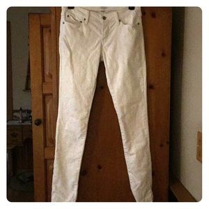 Levi White Denim Curve Skinny Jeans size 2/26